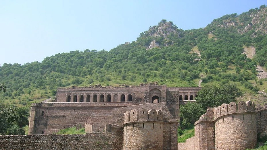 BHANGARH SARISKA